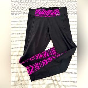 Victoria secret yoga leggings. Worn a few times